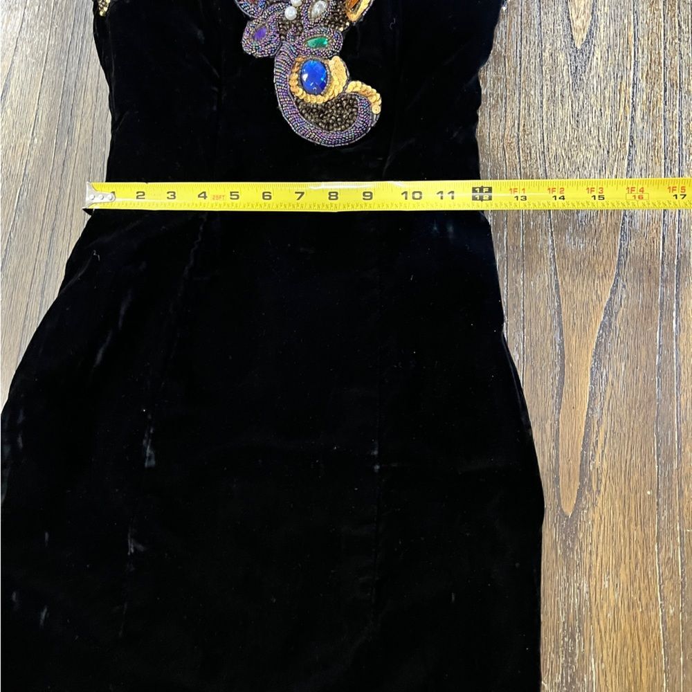 Elegant Black Beaded Prom Dress - Picture 14 of 15